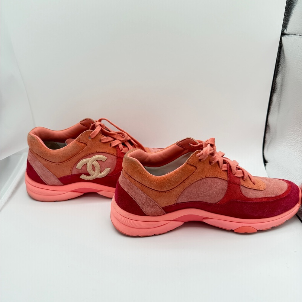 CHANEL Suede CC Logo Women's Pink and Red Sneakers - Picture 7 of 12